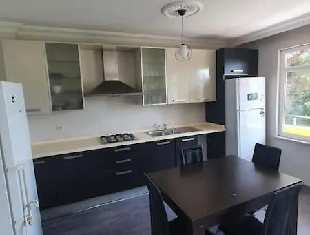 Seaside House With Splendid View In דירה *